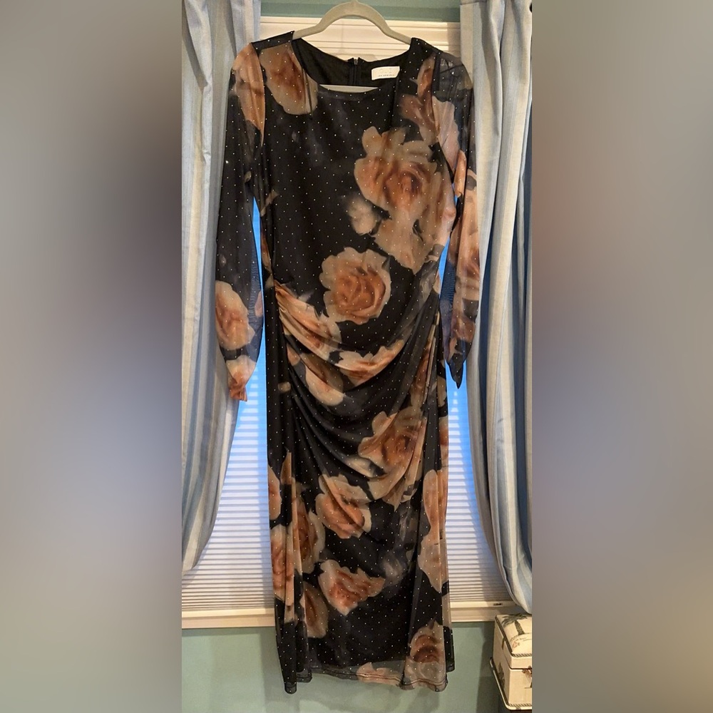 Elegant Floral Long Sleeve Dress in Black and Brown